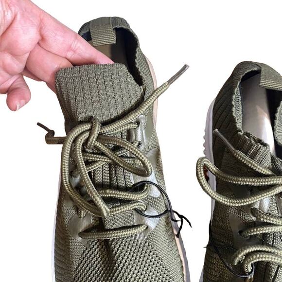 Mr. P Olive Green Running Sneakers Men Sz 7/40 - Picture 6 of 11